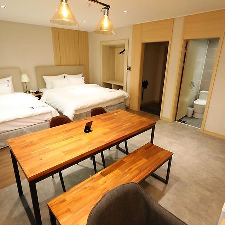 The First Hotel Changwon Exterior photo